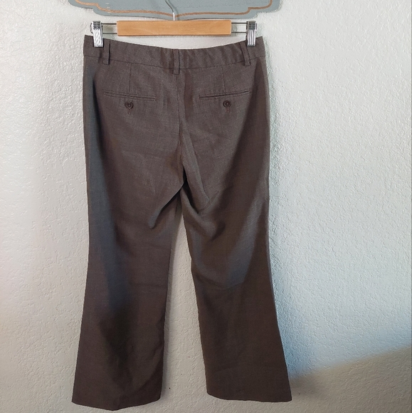 Womens Express Editor slacks in size 2 Short, Great Condition, like new. - Picture 2 of 3